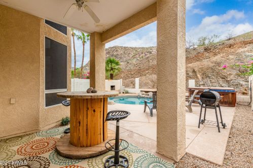 15221 14 Pl, Phoenix AZ 85014-5111 exterior