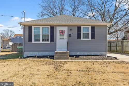 119 Greenwich Ave, West Deptford, NJ 08066-2226