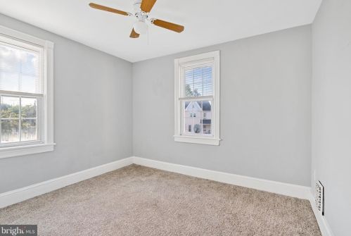 200 Delsea Dr, West Deptford NJ  08093-1221 exterior