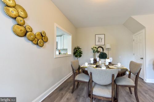 201 Maple Ave, West Deptford NJ  08093-1204 exterior