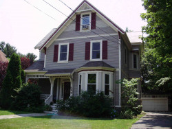 494 Watertown St, Newton MA 02460-1434 exterior