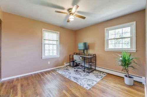 4 Pheasant Ln, Milford NJ  08848-1554 exterior