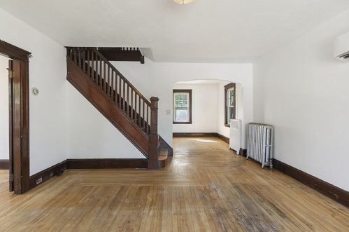 14 Frank St, Worcester MA 01604-1015 exterior