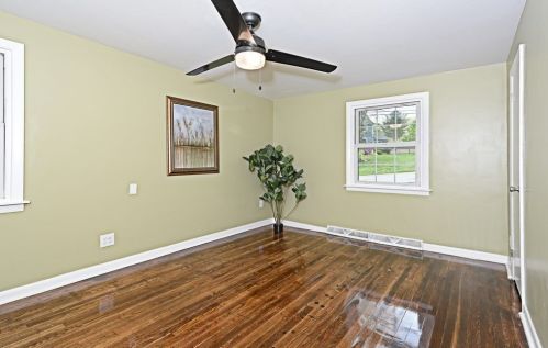 97 Floral St, Shrewsbury MA  01545-3225 exterior