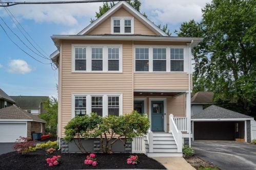 77 Maynard St, Arlington MA 02474-2317 exterior