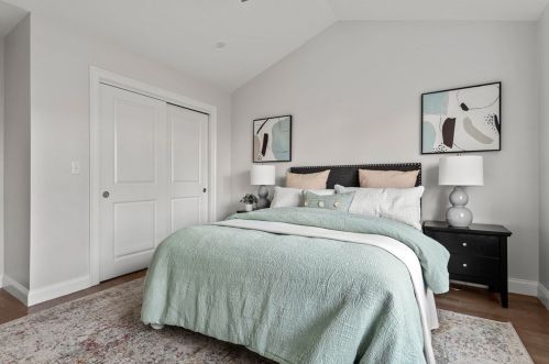 50 Desmoines Rd, Quincy MA 02169-8766 exterior