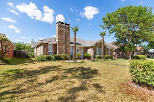 2329 Knighthood Ln, Garland, TX 75044-6070