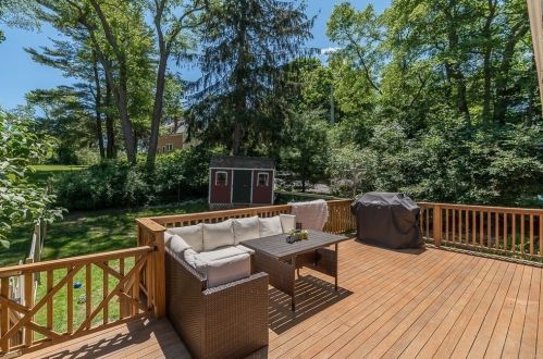 63 Curtis St, Rockport MA 01966-1237 exterior