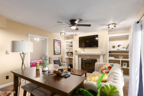 18824 30th St, Phoenix AZ  85050-3412 exterior