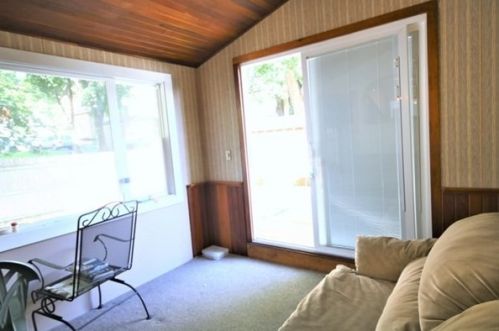 114 Henshaw St, Worcester MA 01603-1415 exterior