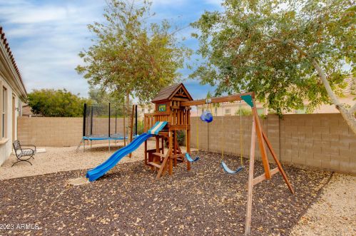 2923 Constance Way, Phoenix AZ 85042-7224 exterior
