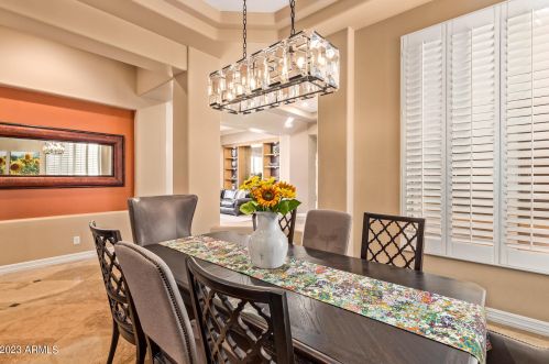 22843 54th St, Phoenix AZ  85054-7199 exterior