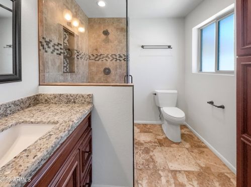 1956 Angela Dr, Phoenix AZ  85023-2334 exterior