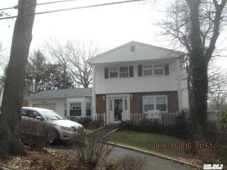 274 Deer Rd, Hauppauge, NY 11779-4855