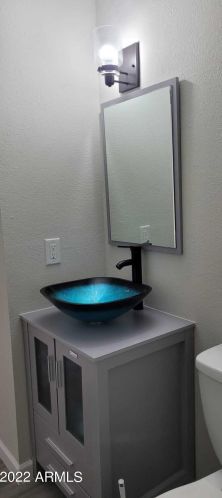 4737 Belleview St, Phoenix AZ 85008-5606 exterior