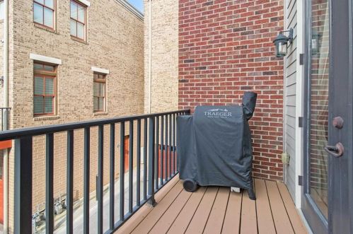 4706 Dogwood Aly, Atlanta GA 30338-7719 exterior