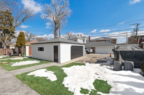 3605 Home Ave, Forest View IL 60402-1652 exterior