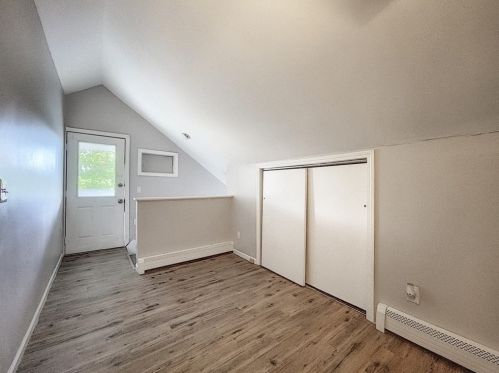 16 Frederick St, Montgomery MA 01085-3180 exterior