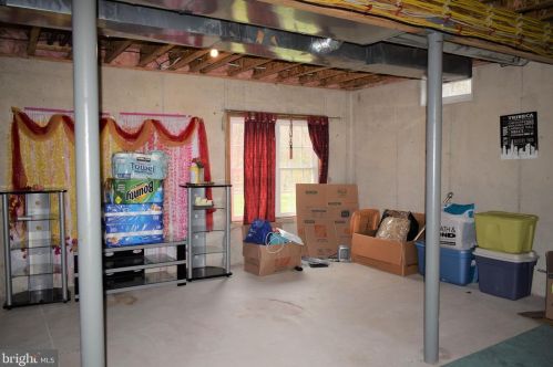 94 Drift Ave, Trenton NJ 08648-3505 exterior