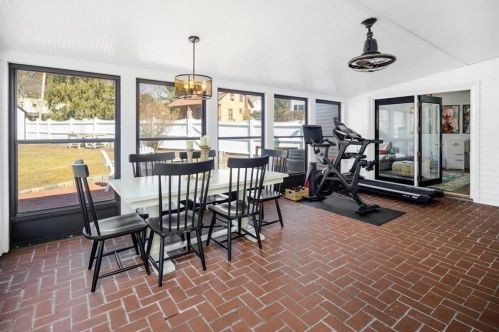 287 North St, Hingham MA 02043-2232 exterior