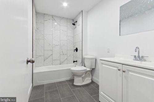 6202 Callowhill St, Philadelphia PA 19151-4102 exterior