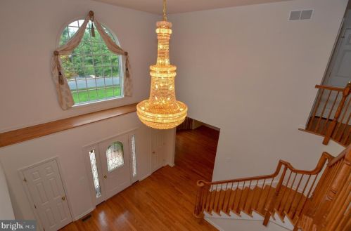 8 Landview Ln, Columbus NJ 08022-2260 exterior