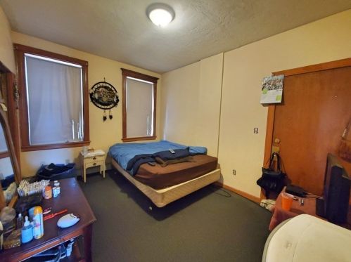 141 Vernon St, Worcester MA 01610-2156 exterior