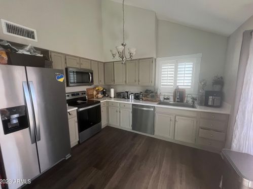 1179 Belmont Ave, Phoenix AZ  85020-4162 exterior