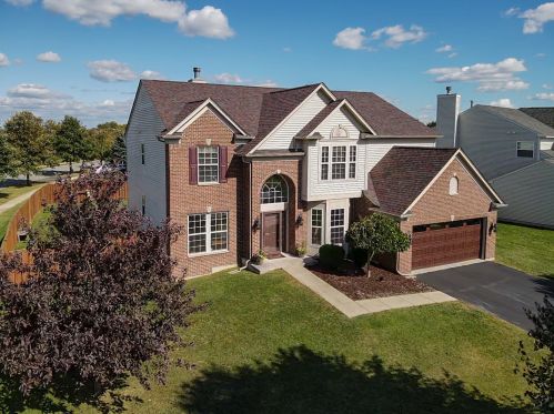 346 Palmer Dr, Lemont, IL 60490-2041