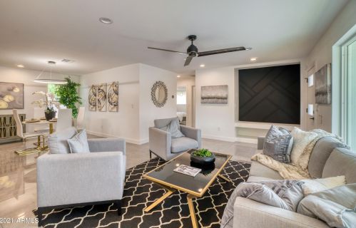 3846 Clarendon Ave, Phoenix AZ 85033-4124 exterior