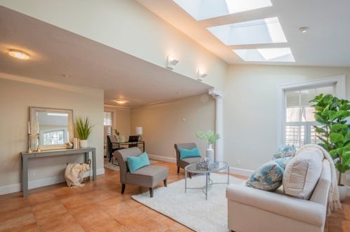 544 Quinobequin Rd, Newton MA 02468-2129 exterior