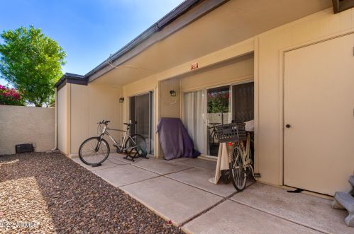 4927 43rd St, Phoenix AZ 85050-3358 exterior