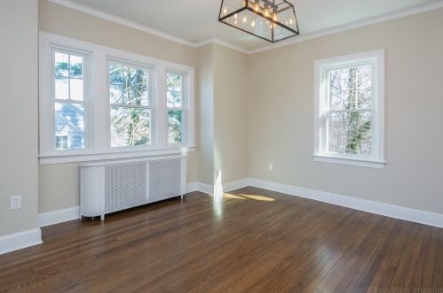 7 Chamberlain Pkwy, Worcester MA 01602-2507 exterior