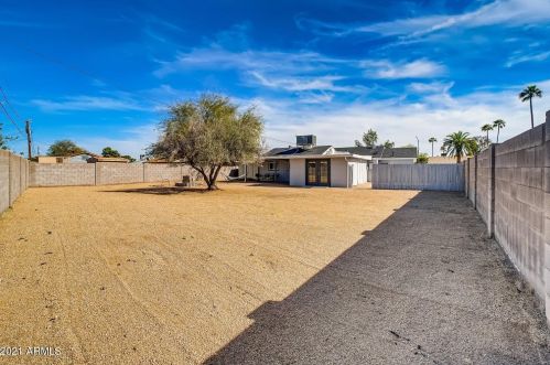 3216 Claire Dr, Phoenix AZ 85032-4911 exterior