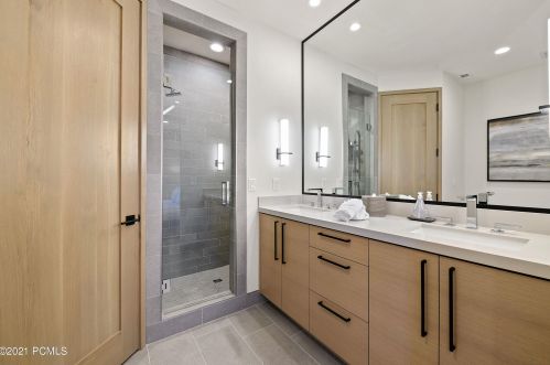 1231 Lowell Ave, Park City UT 84060-5115 exterior