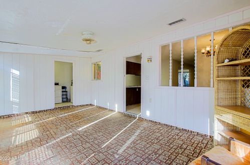 1945 Campo Bello Dr, Phoenix AZ 85032-2051 exterior