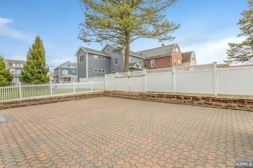 440 Belgrove Dr, Kearny NJ 07032-1628 exterior