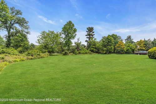 267 Rumson Rd, Little Silver NJ 07739-1657 exterior