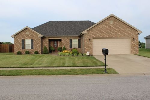 104 Judith Ct, Hopkinsville, KY 42240-8757
