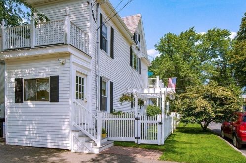 41 Teel St, Arlington MA 02474-5512 exterior