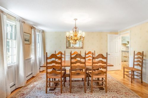 30 Surrey Ln, Topsfield MA 01983-1318 exterior