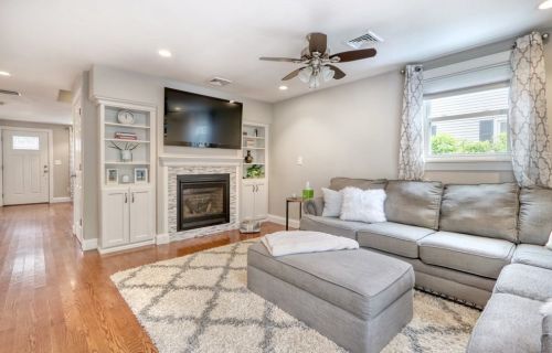 108 Crane St, Dedham MA 02026-3842 exterior