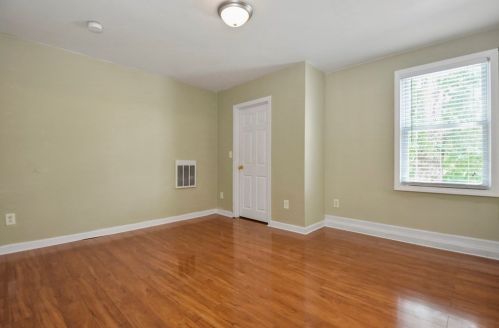 177-B Sunderland Rd, Worcester, MA 01604-2453