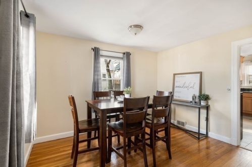 50 Hilldale Rd, Weymouth MA 02190-1417 exterior