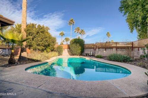 12821 31st St, Phoenix AZ 85008-1127 exterior