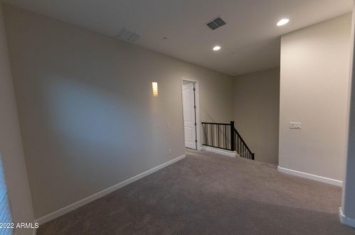 3033 37th Way, Phoenix AZ  85018-2219 exterior