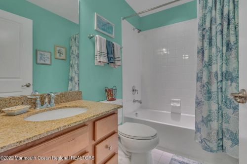 136 Kyle Dr, Tinton Falls NJ  07712-7537 exterior