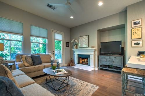 11 Oroville, Irvine CA 92602-0922 exterior