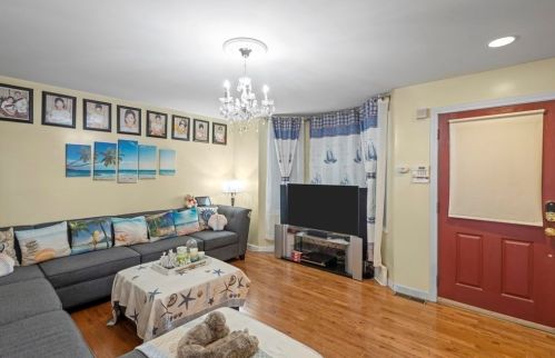 140 Grant St, Fall River MA 02721-1239 exterior