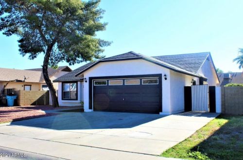 8809 Cambridge Ave, Phoenix, AZ 85037-3422